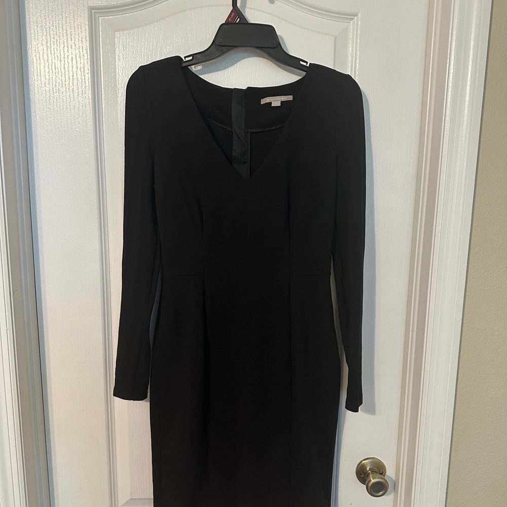 Banana Republic Black Long-Sleeve V-Neck Dress - Picture 5 of 6